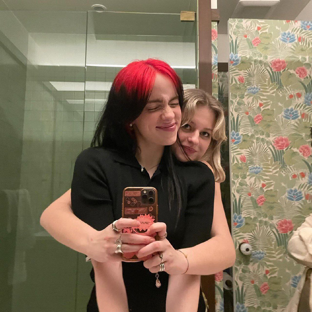 Билли Айлиш (Billie Eilish) 108 Билли Айлиш (Billie Eilish) 107 New Hot