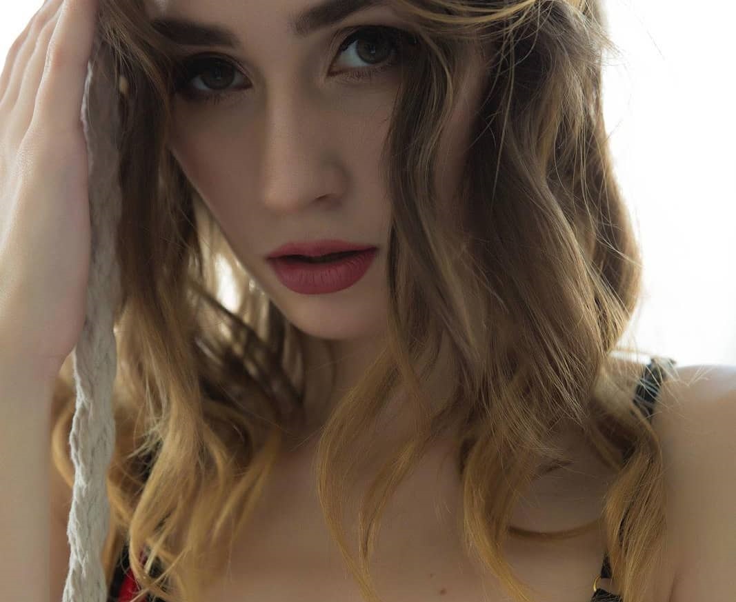 Yana West 16 Yana West 15 New Hot