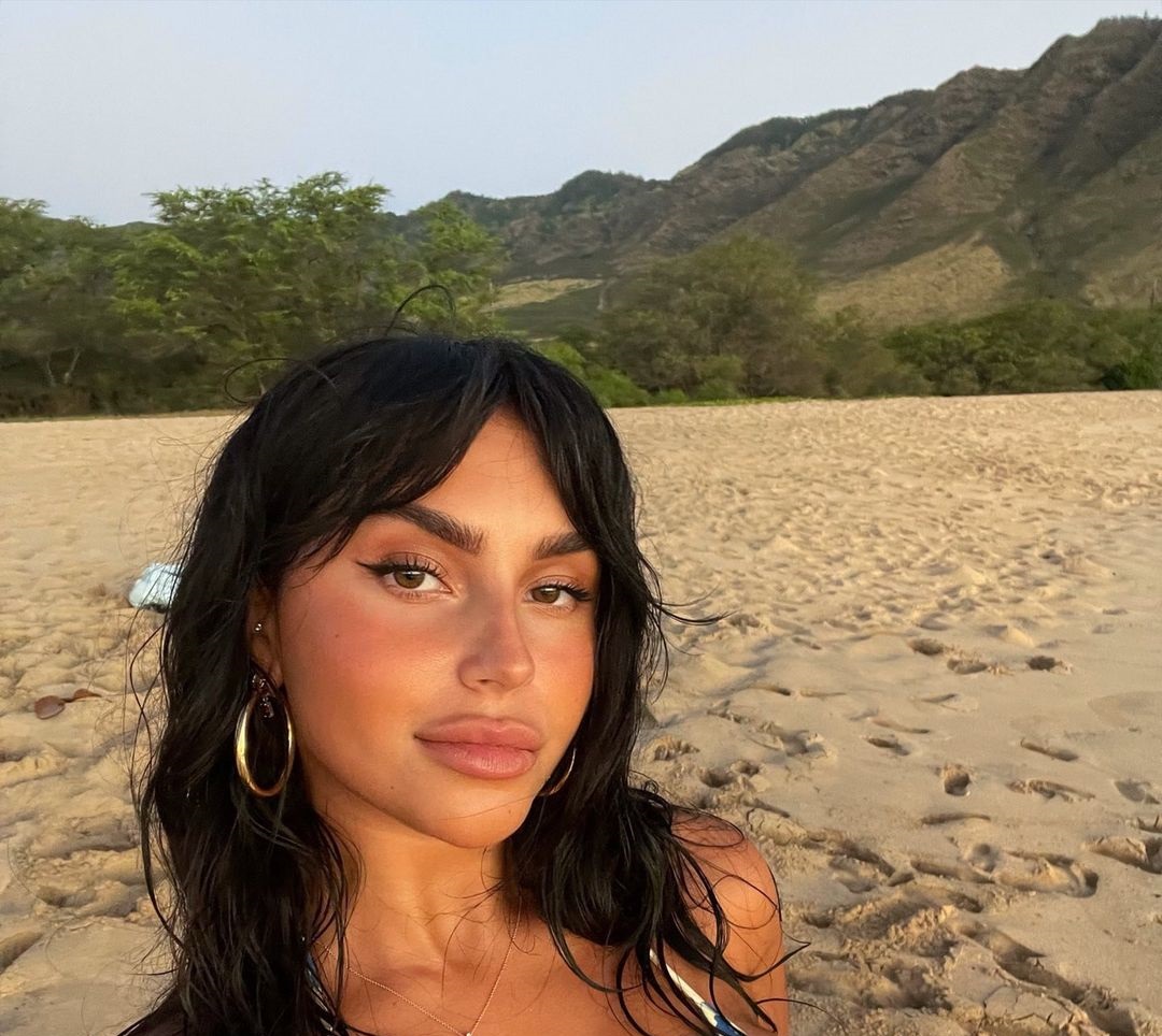 Claudia Tihan 10 Claudia Tihan 9 New Hot
