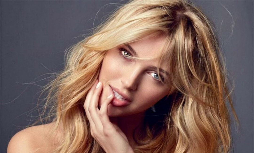 Deimante Guobyte 16 Deimante Guobyte 15 New Hot