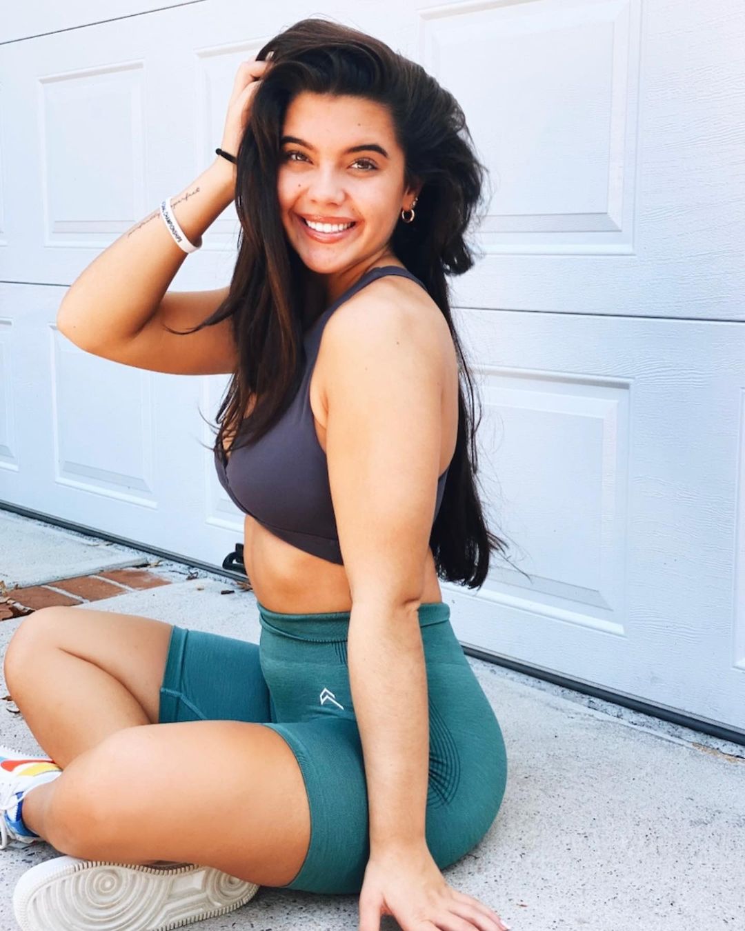 Anastasia Pagonis 24 Anastasia Pagonis 23 New Hot