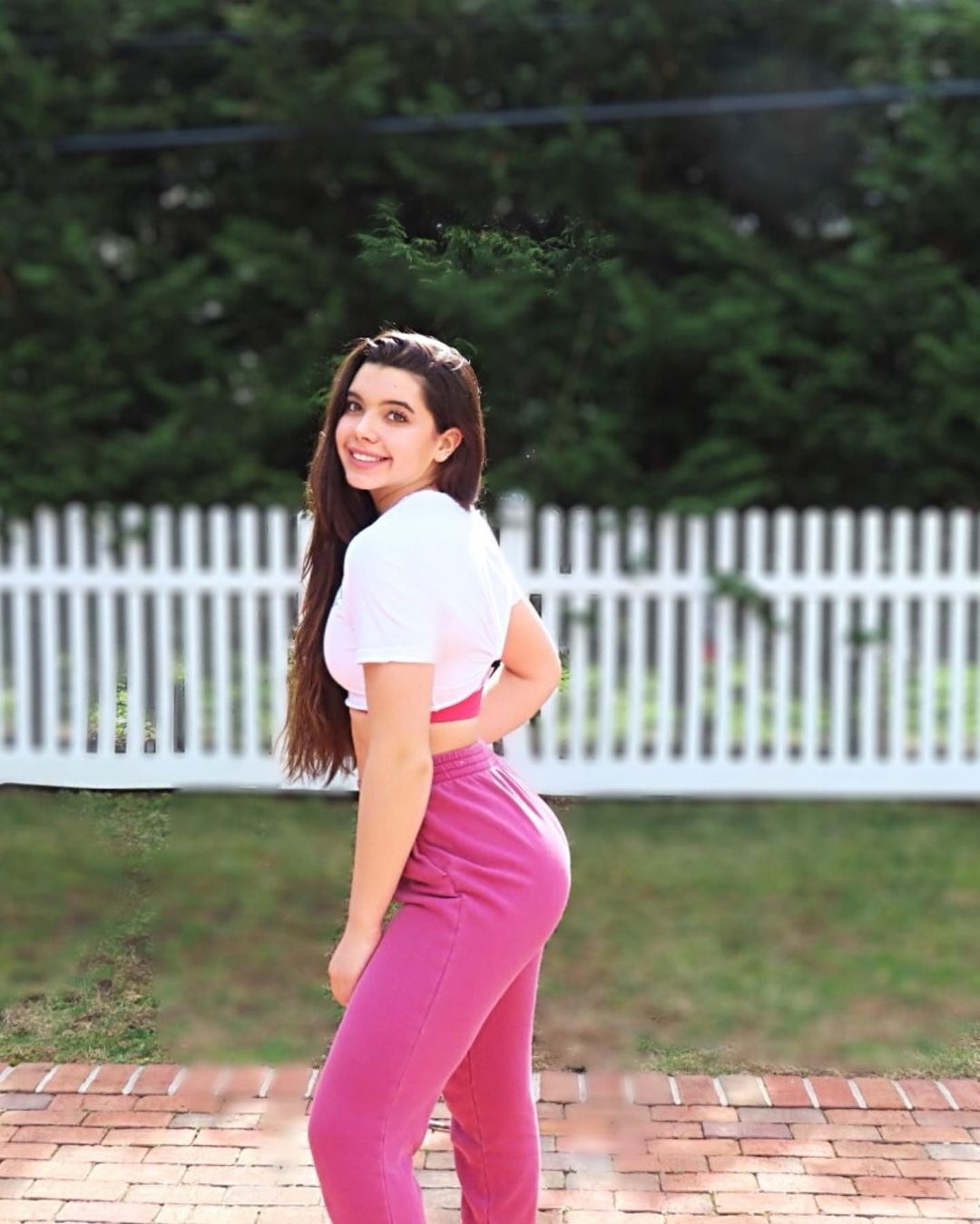 Anastasia Pagonis 8 Anastasia Pagonis 7 New Hot