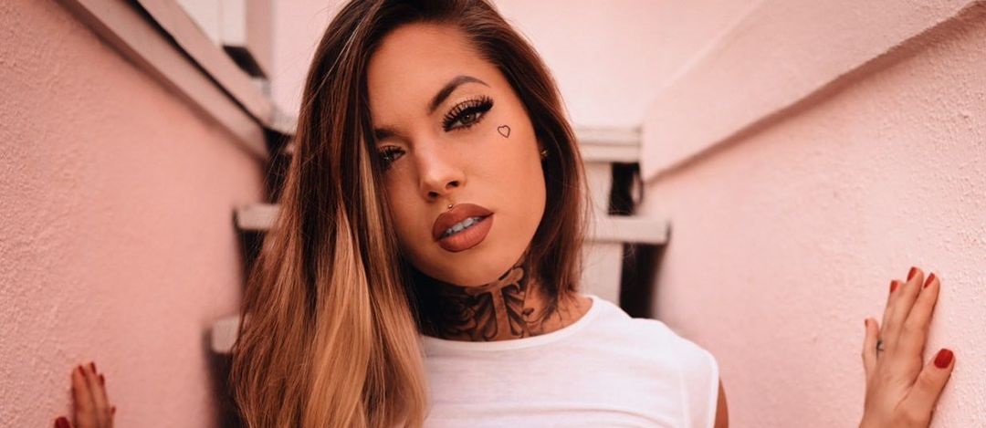 Chantal Danielle 24 Chantal Danielle 23 New Hot