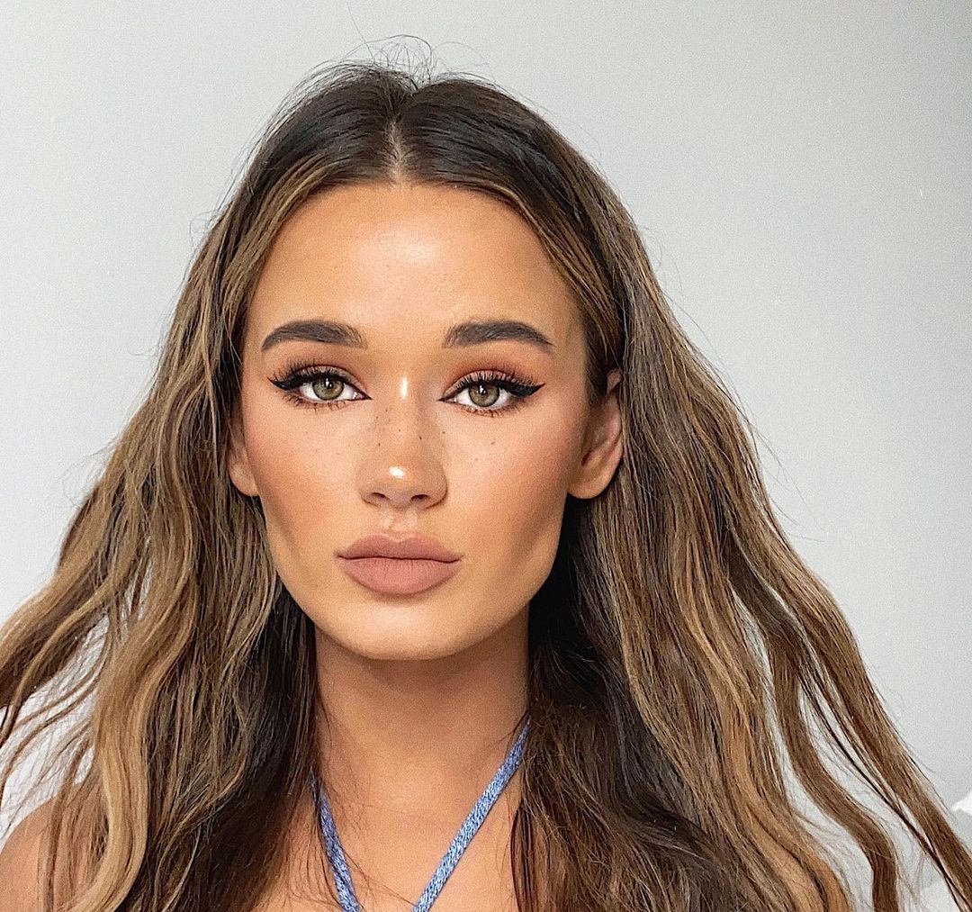 Isabelle Clarke 26 Isabelle Clarke 25 New Hot