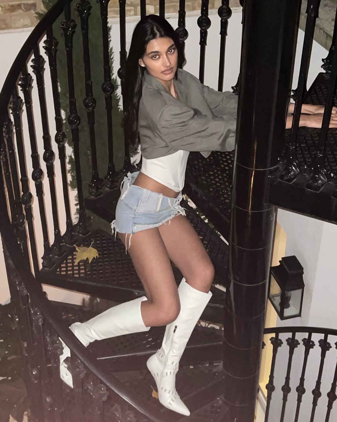 Neelam Gill 6 Neelam Gill 5 New Hot