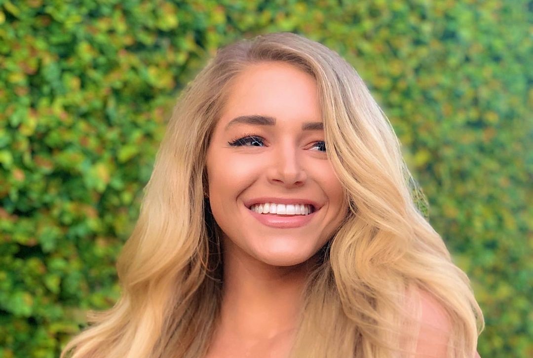 Courtney Tailor 6 Courtney Tailor 5 New Hot