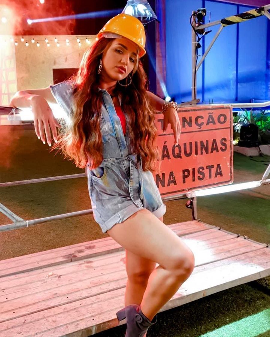 Rafaella Kalimann 38 Rafaella Kalimann 37 New Hot