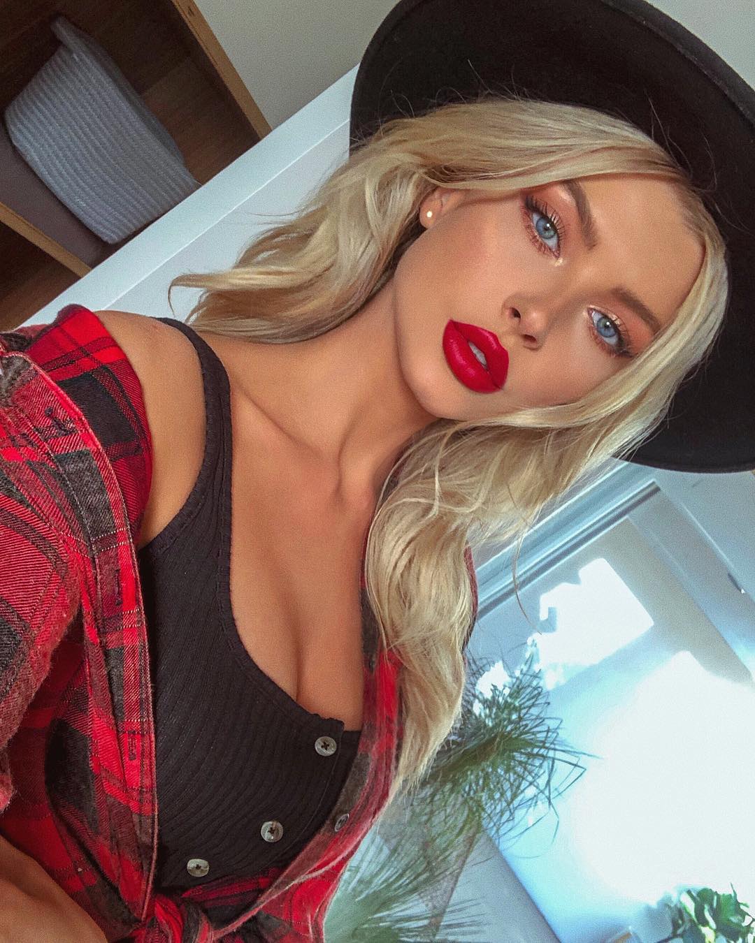 Erin Michelle Cummins 10 Erin Michelle Cummins 9 New Hot