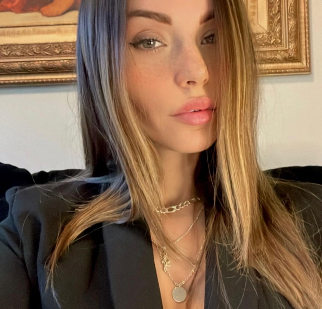 Melanie Pavola 6 Melanie Pavola 5 New Hot