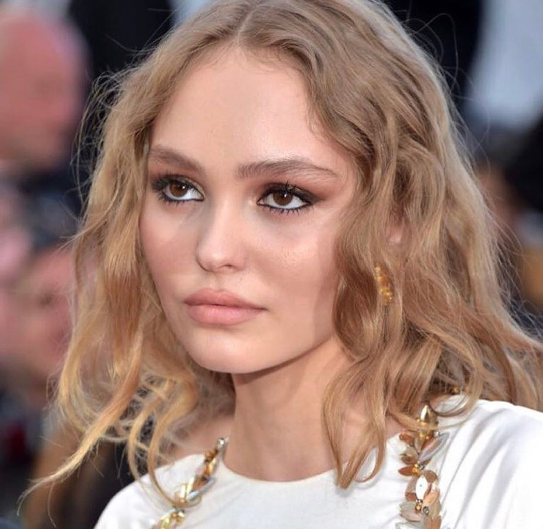 Lily-Rose Depp 6 Lily-Rose Depp 5 New Hot