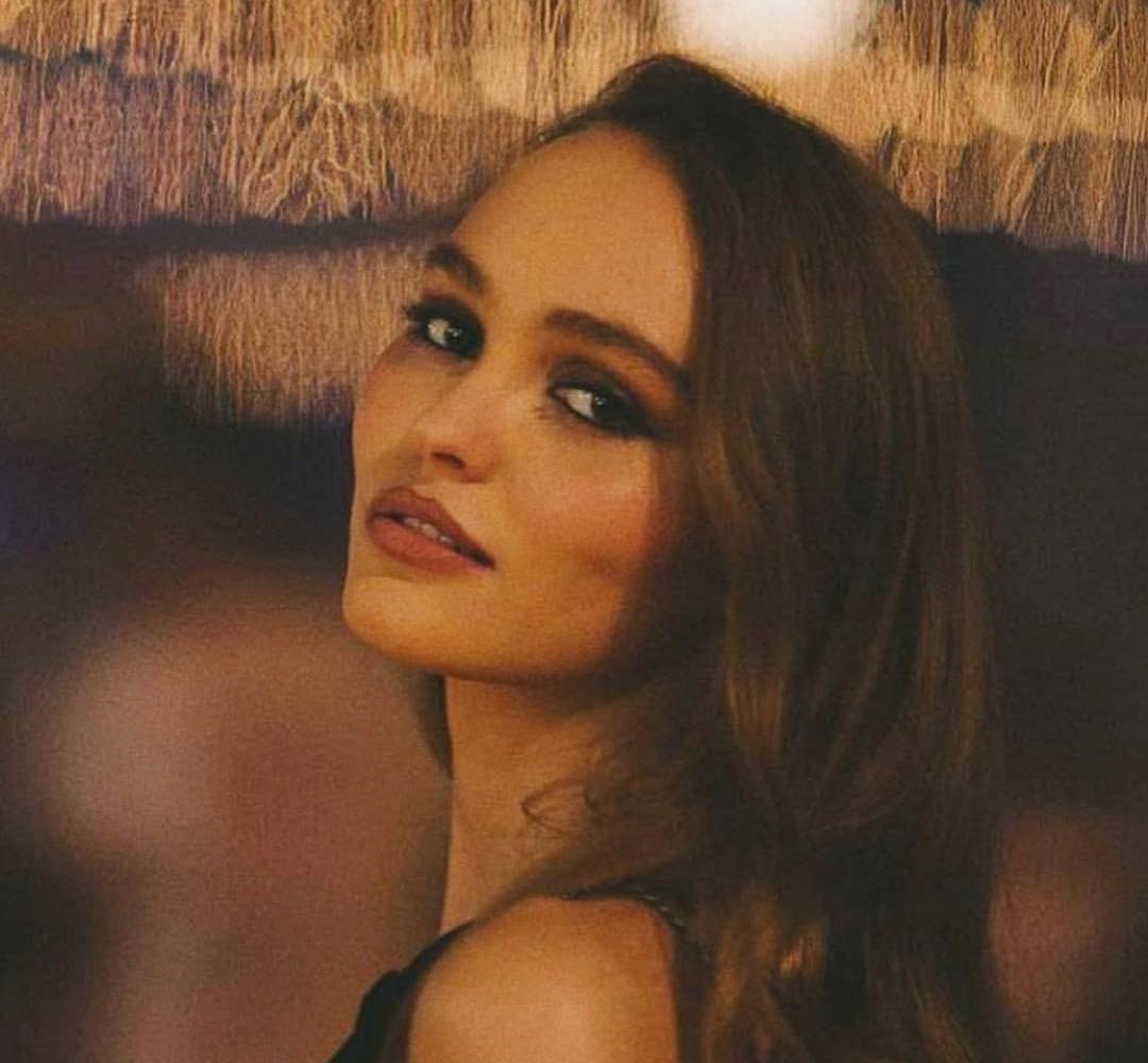 Lily-Rose Depp 8 Lily-Rose Depp 7 New Hot