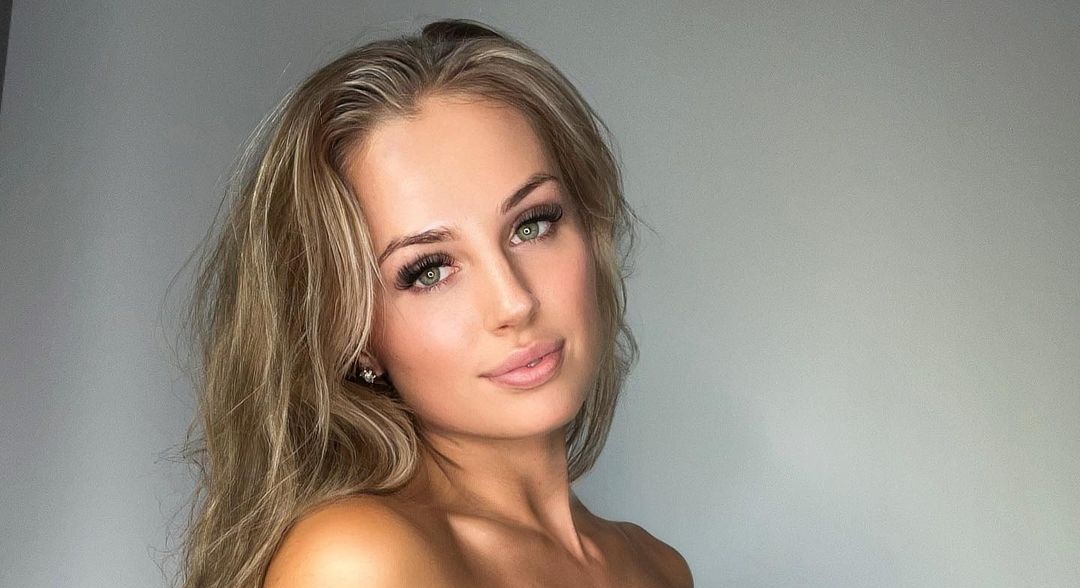 Billie Louise 44 Billie Louise 43 New Hot