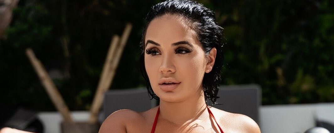 Mandy Milano 36 Mandy Milano 35 New Hot