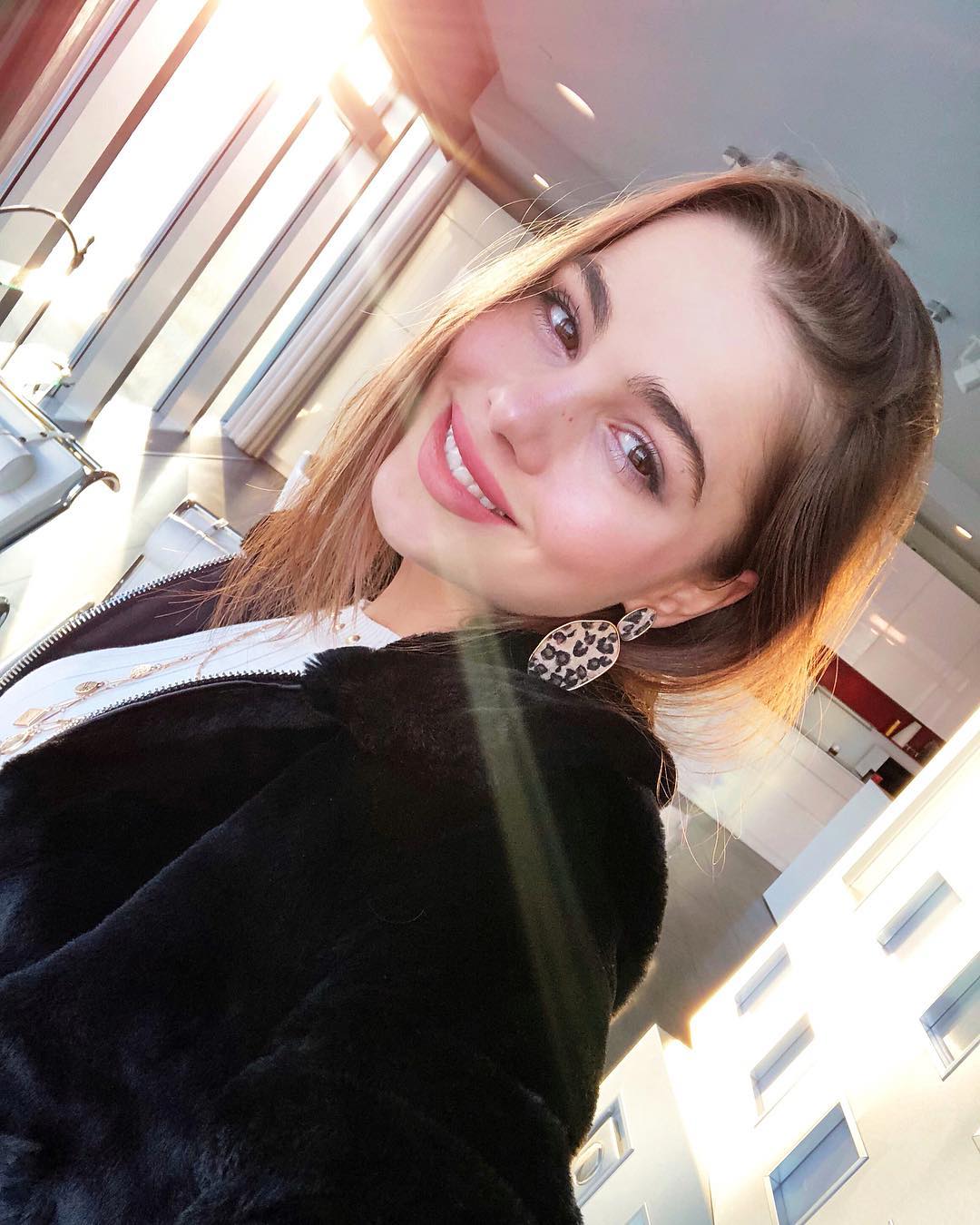Anisonkate 10 Anisonkate 9 New Hot