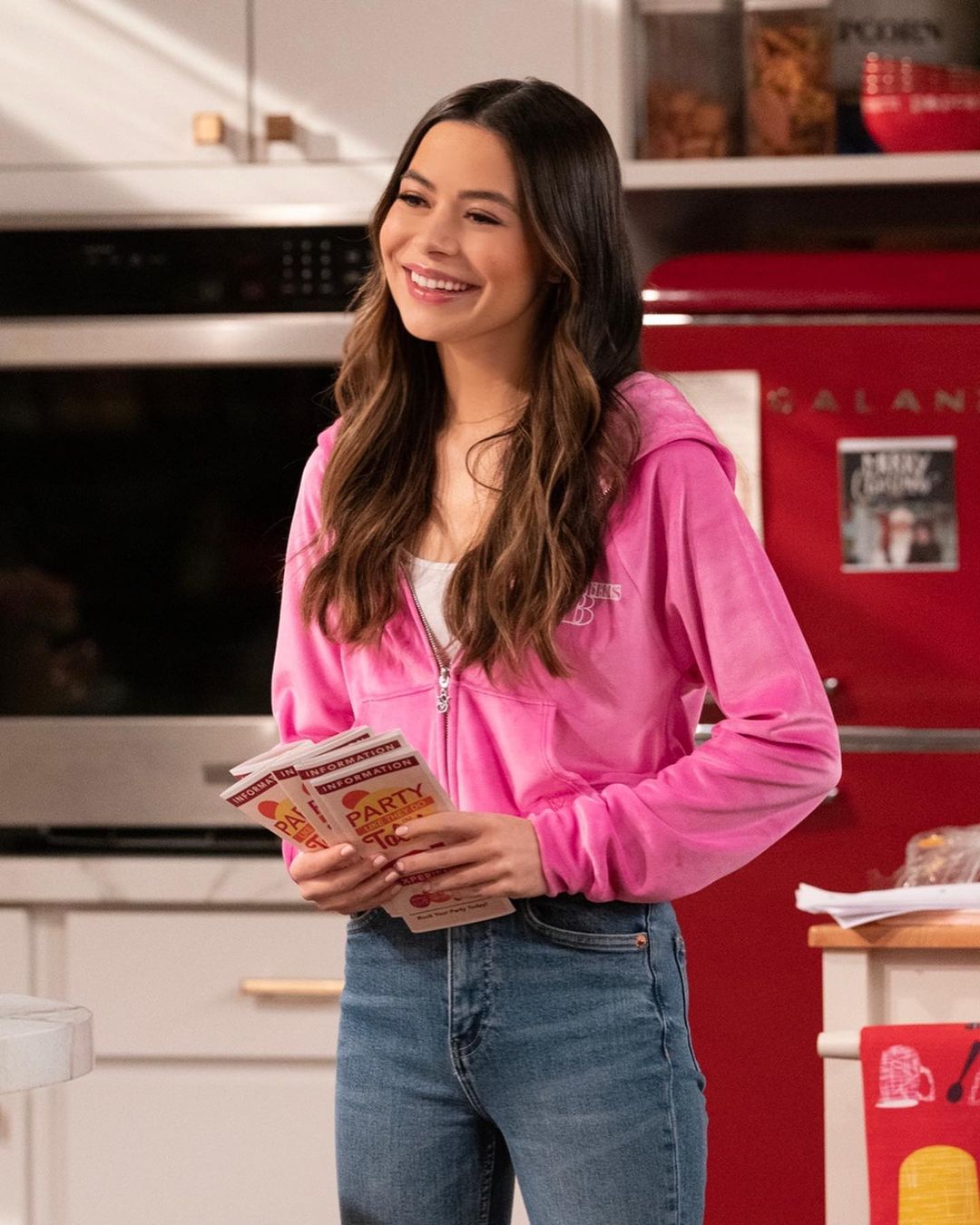 Miranda Cosgrove 4 Miranda Cosgrove 3 New Hot