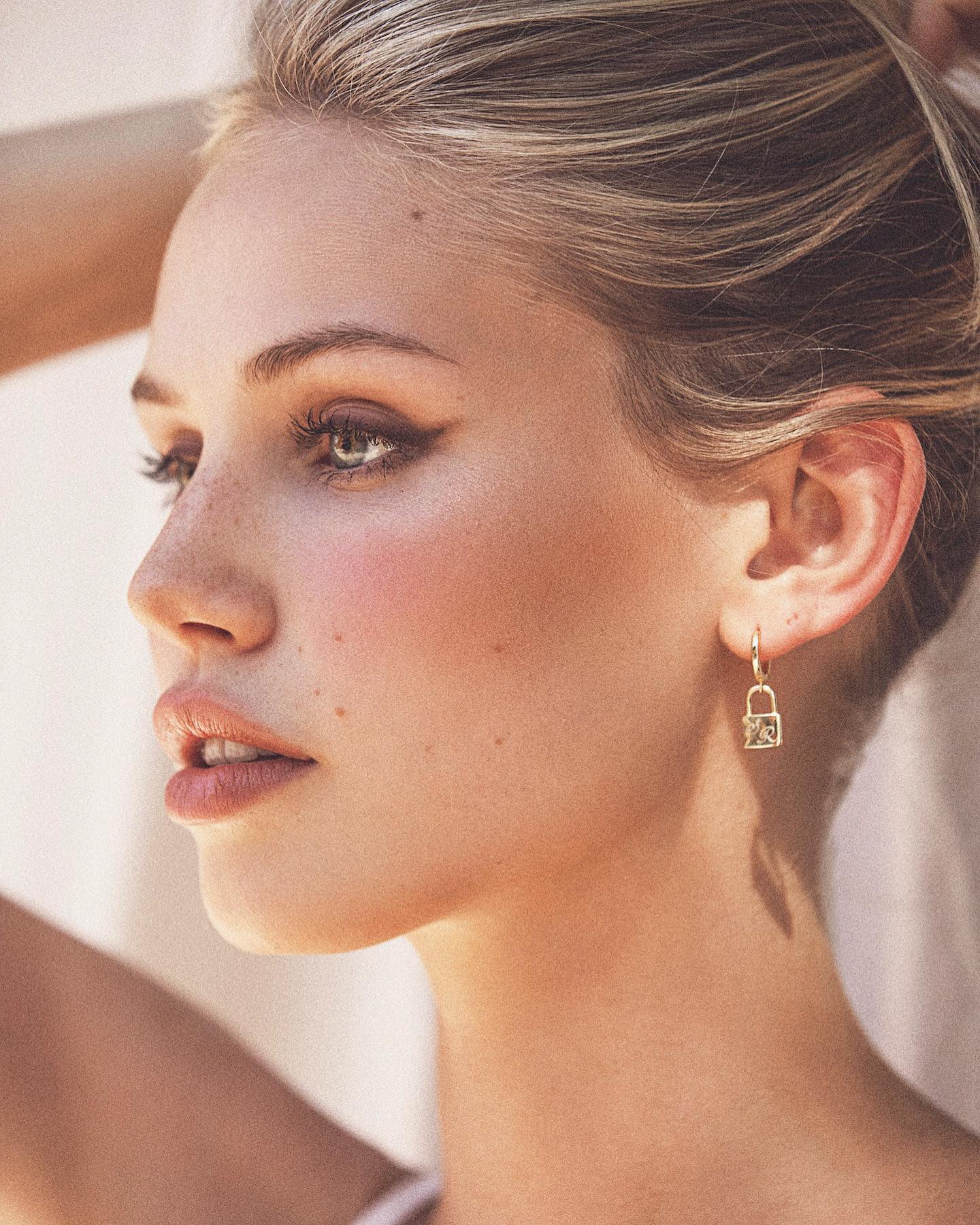Scarlett Rose Leithold 12 Scarlett Rose Leithold 11 New Hot