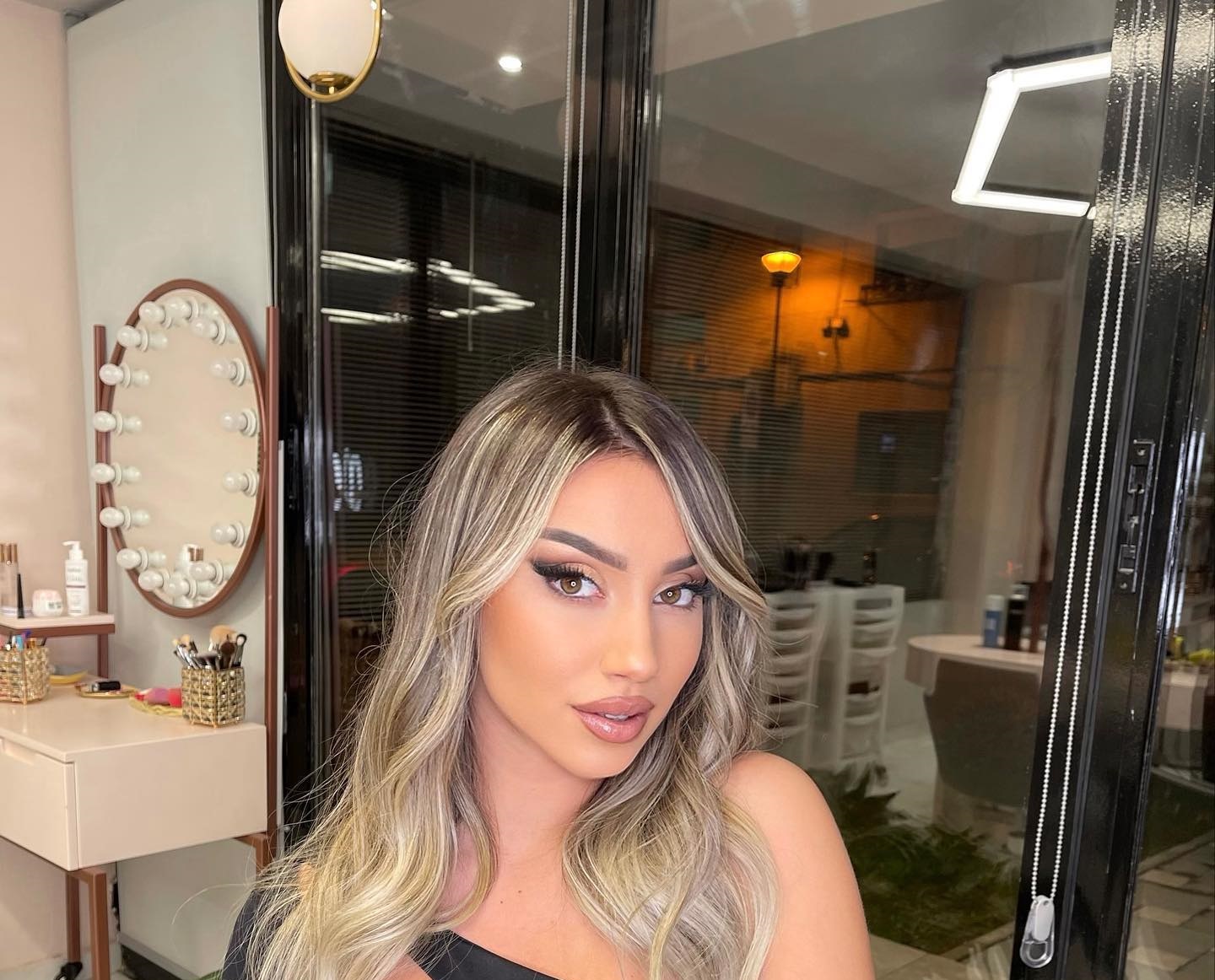 Klaudja Jazexhi 38 Klaudja Jazexhi 37 New Hot