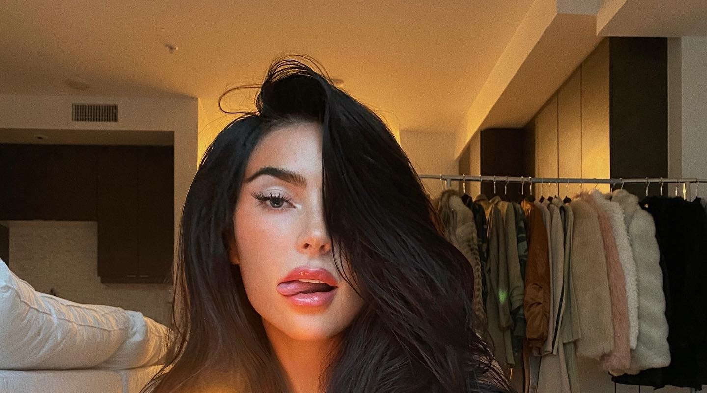 Julia Lynn Sandoval 36 Julia Lynn Sandoval 35 New Hot