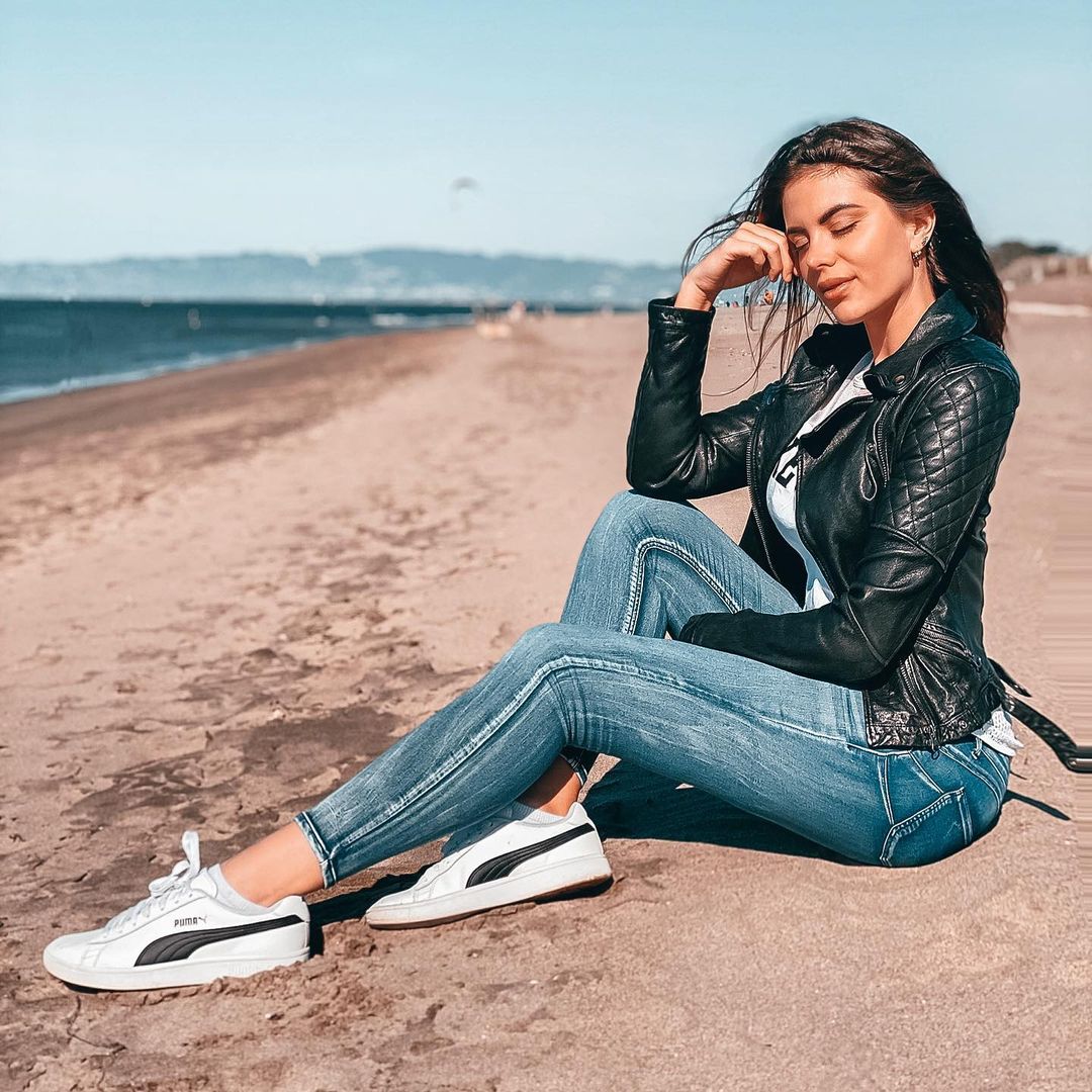 Monika Mo Horvat 18 Monika Mo Horvat 17 New Hot