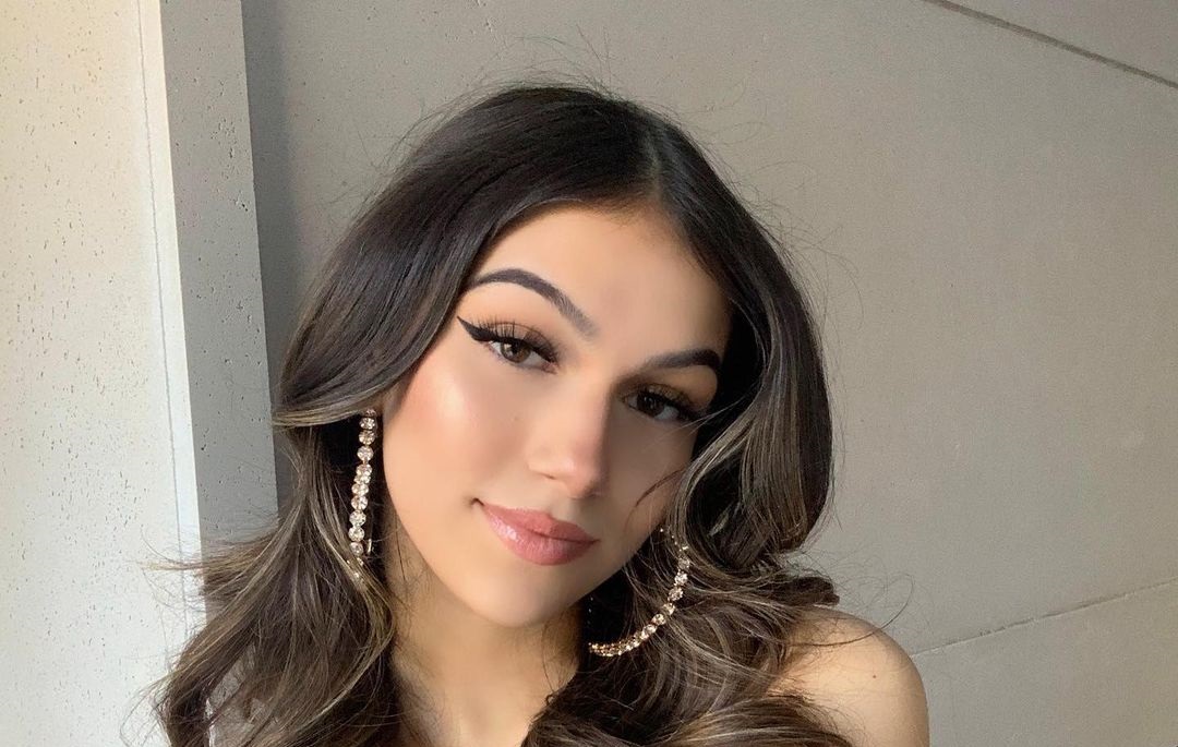 Julia Merekoulias 44 Julia Merekoulias 43 New Hot