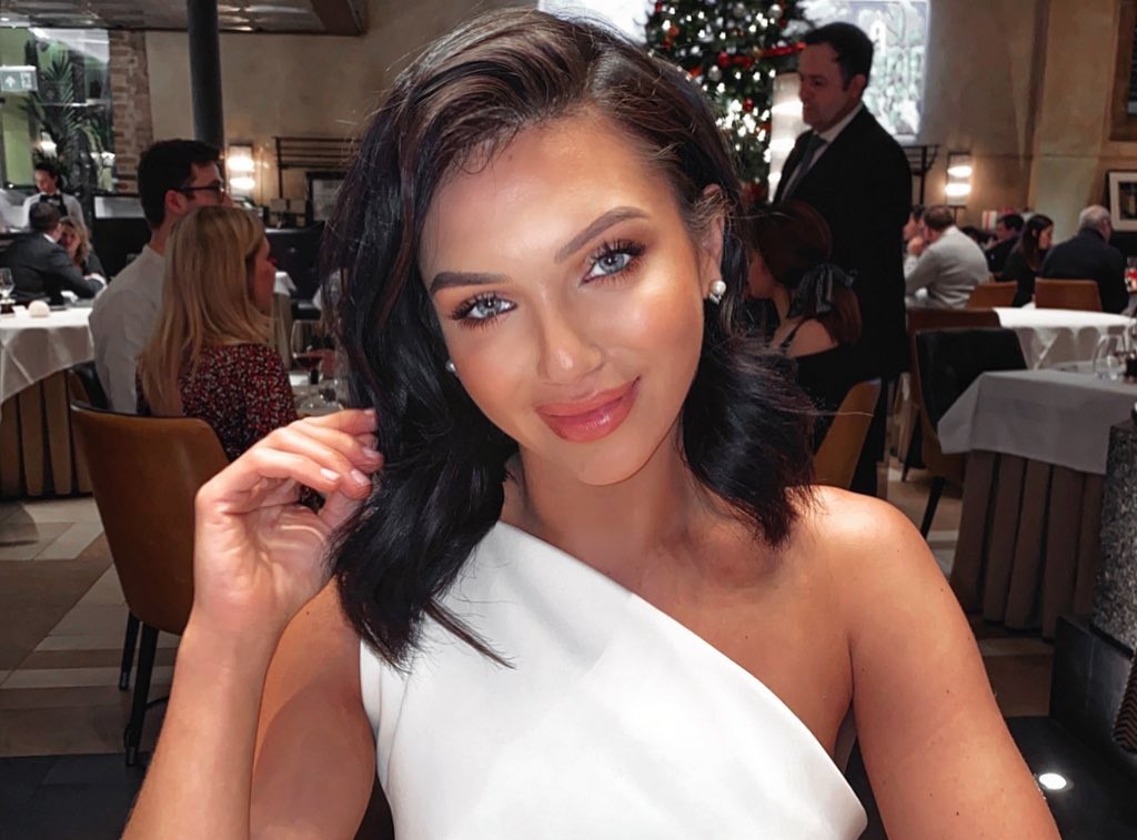 Alexandra Cane 20 Alexandra Cane 19 New Hot