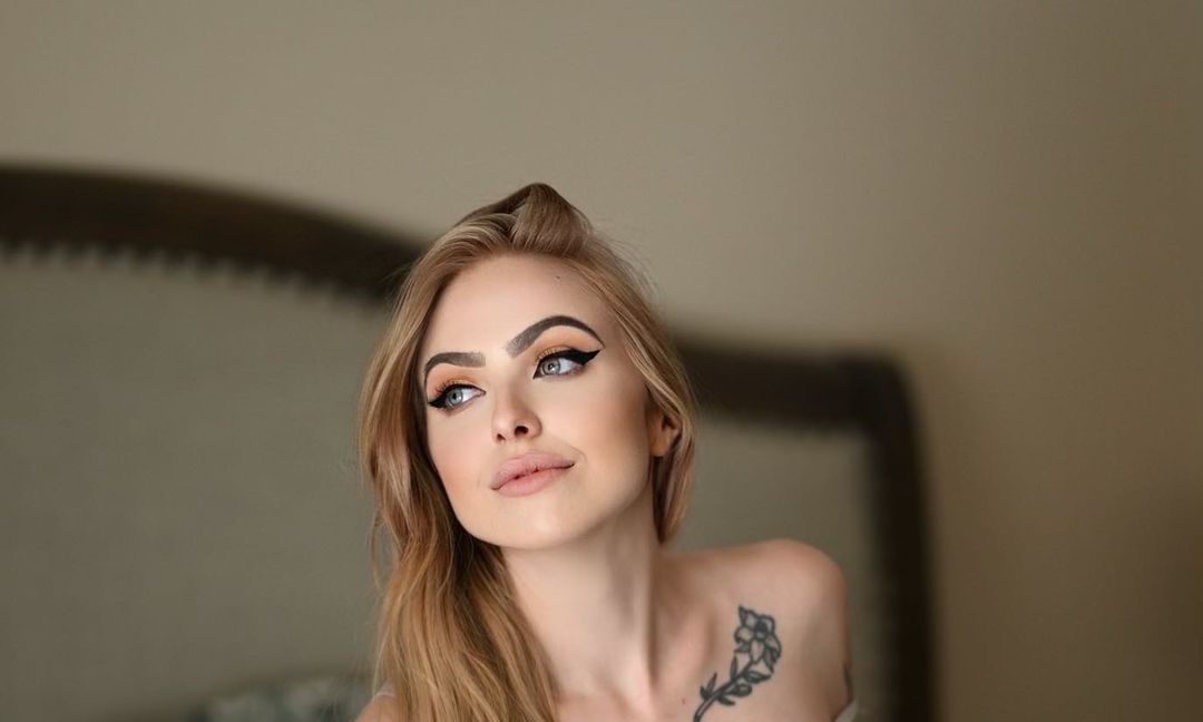 Brooke Bubbly 18 Brooke Bubbly 17 New Hot