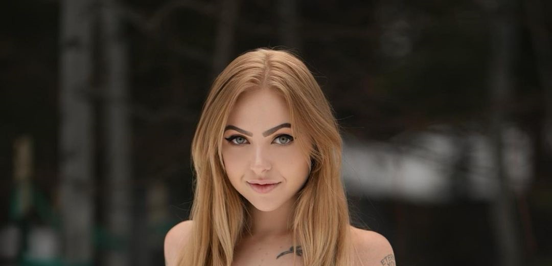 Brooke Bubbly 14 Brooke Bubbly 13 New Hot