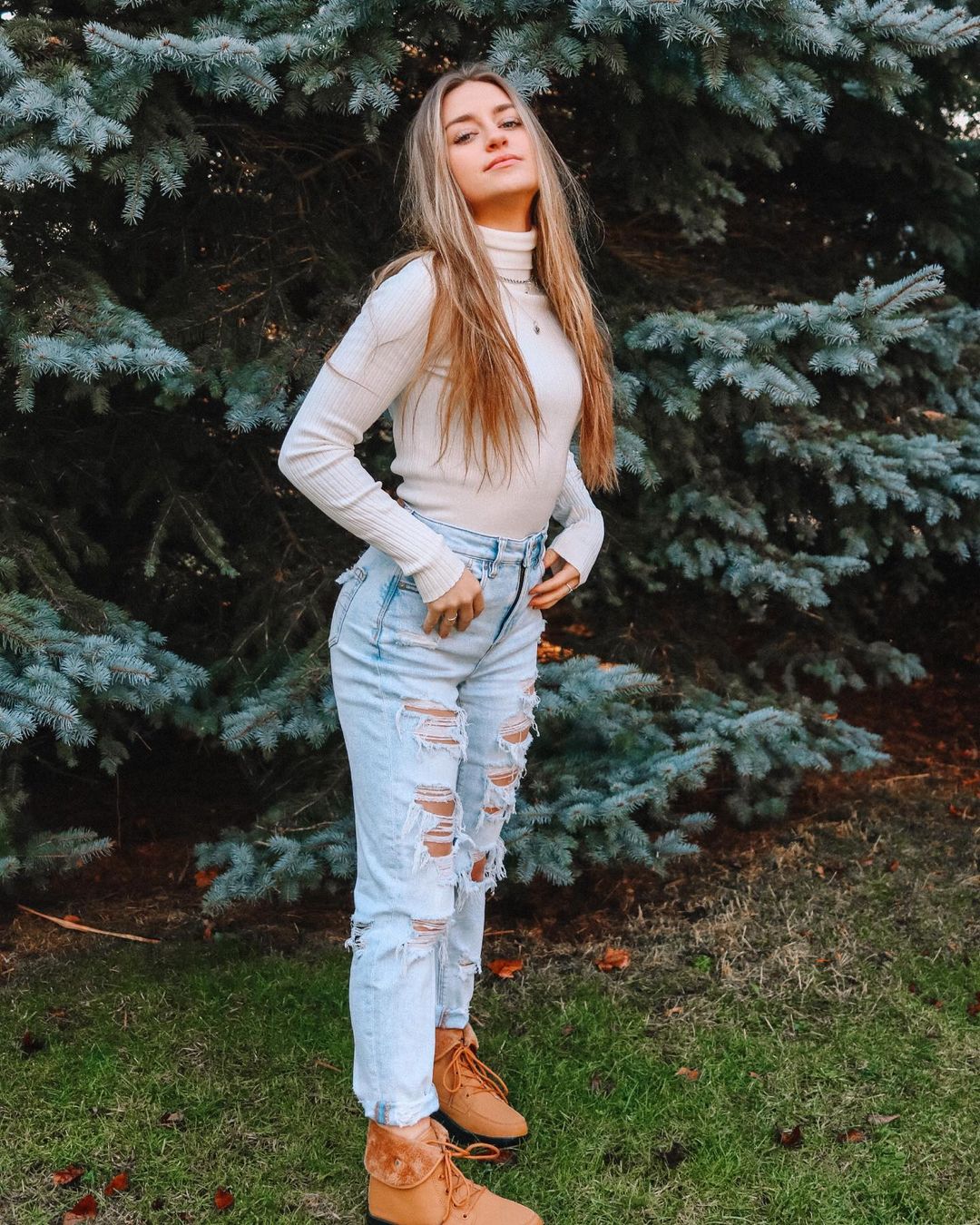 Sadie Aldis 14 Sadie Aldis 13 New Hot