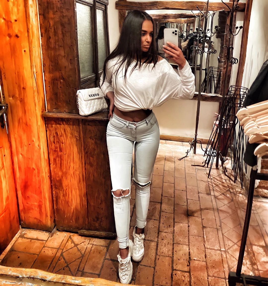 Anja Obradovic 16 Anja Obradovic 15 New Hot