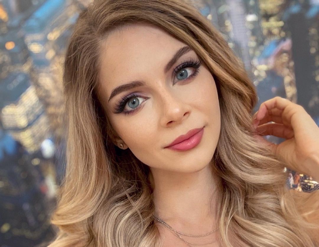 Christina Lionscat 18 Christina Lionscat 17 New Hot