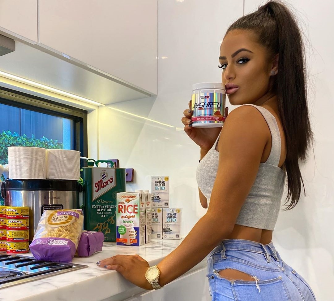 Tia Christofi 12 Tia Christofi 11 New Hot