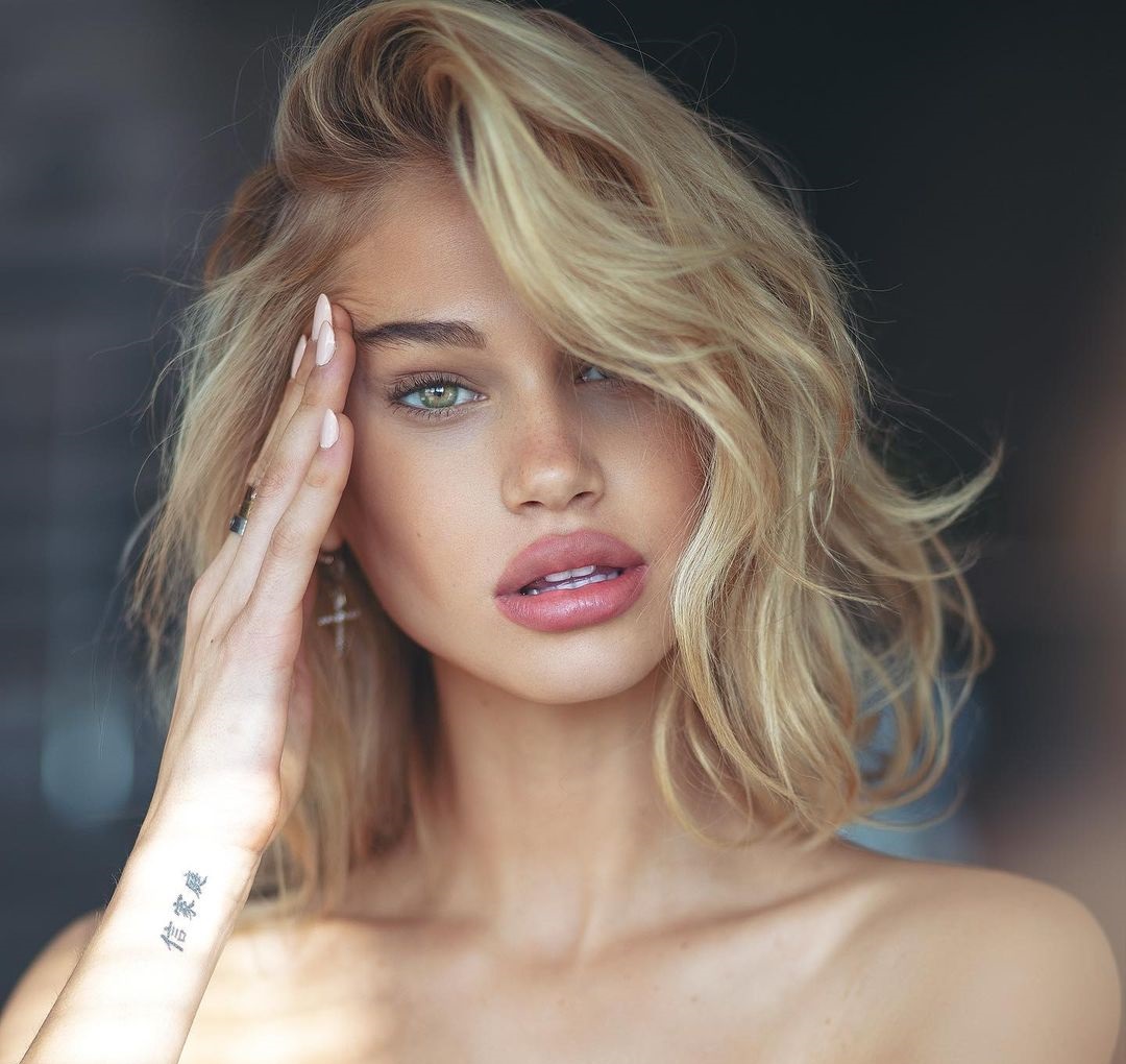 Meredith Mickelson 24 Meredith Mickelson 23 New Hot