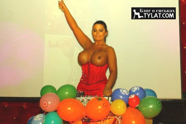 Ирен Феррари (10 Размер Груди) 10 Ирен Феррари (10 Размер Груди) 9 New Hot