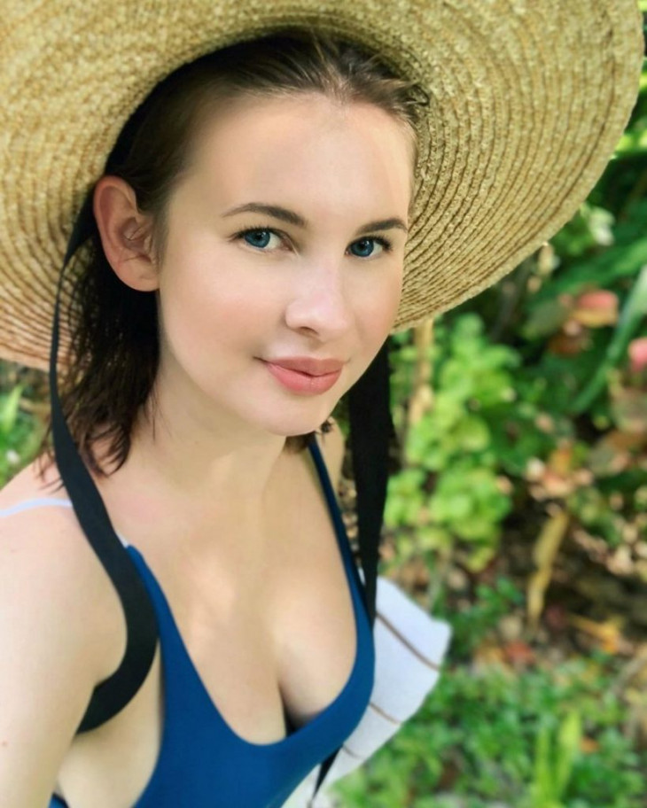 Анна Цуканова-Котт 24 Анна Цуканова-Котт 23 New Hot