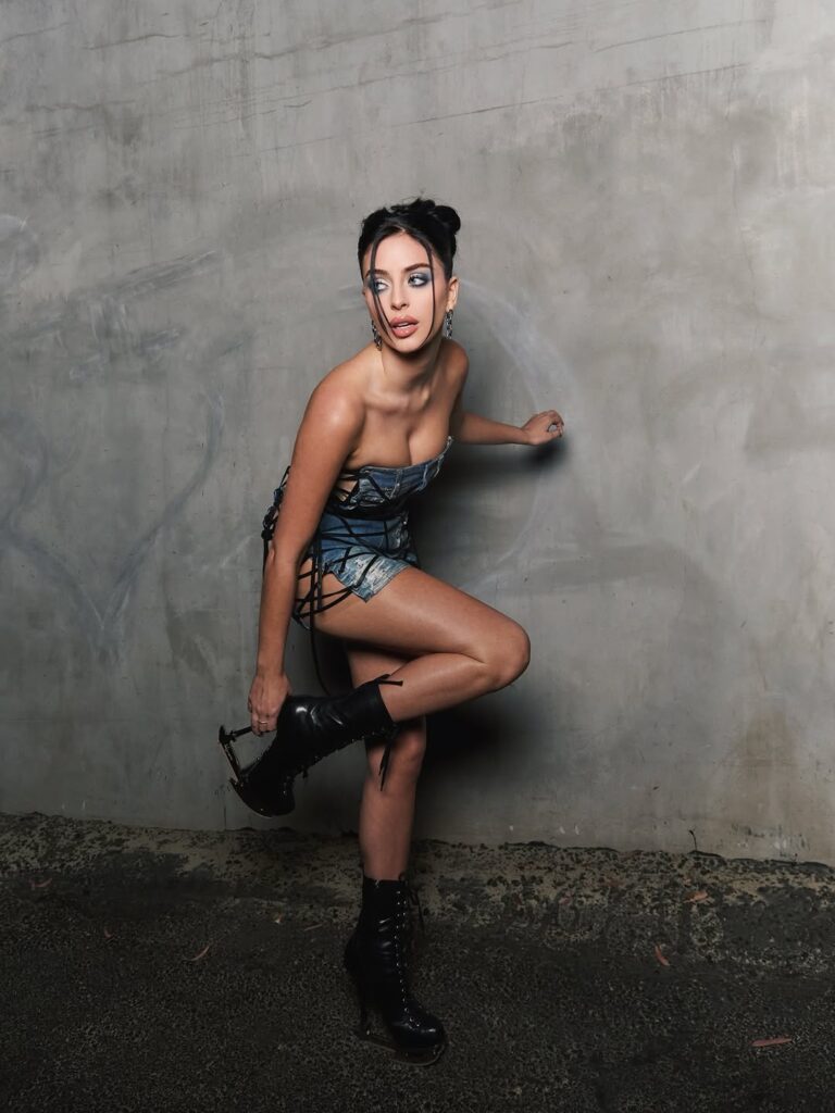 Camilla Araujo Camilla Araujo